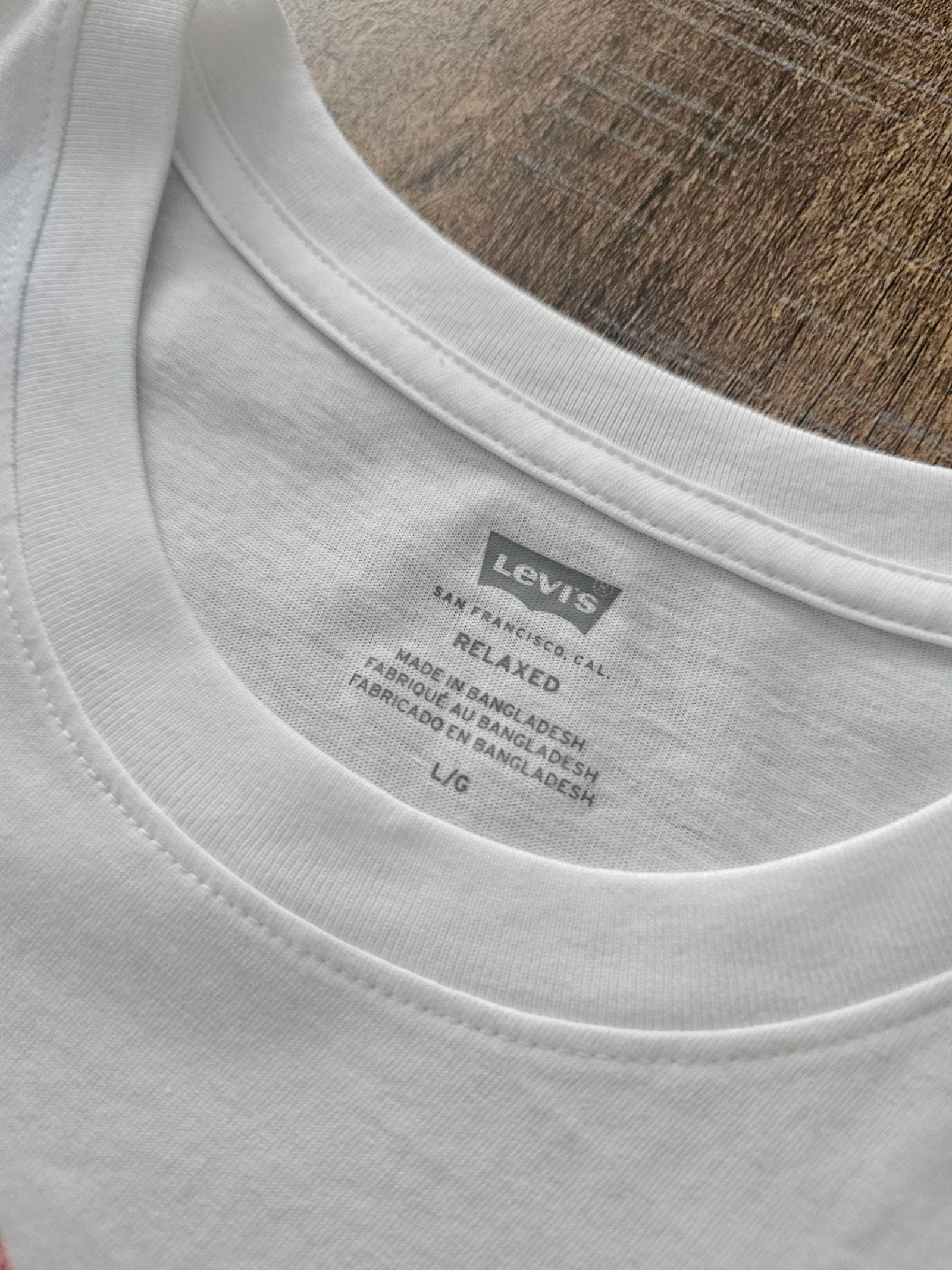 T-shirt Levi's neuf - taille L - 100% coton – photo 4